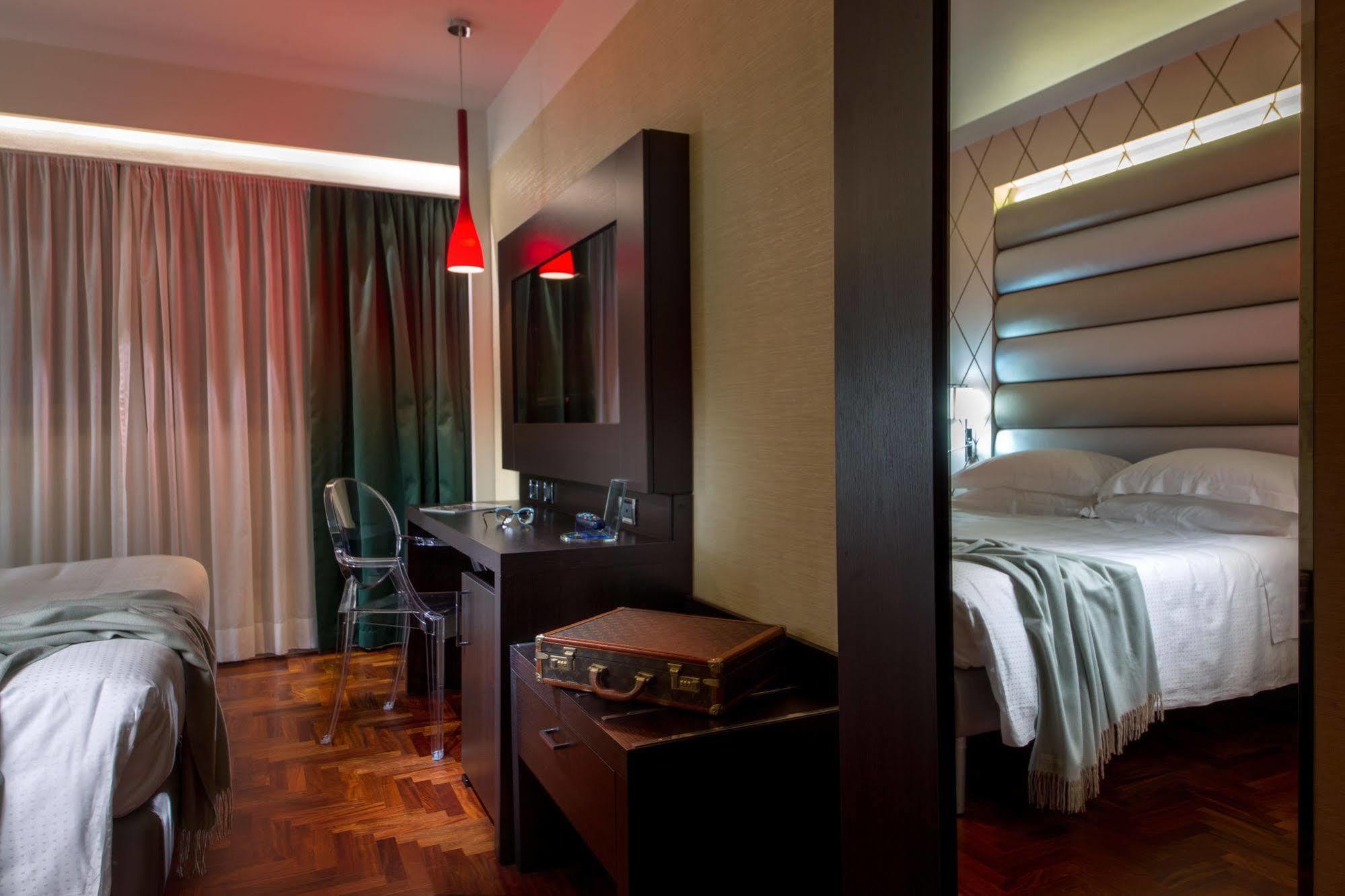 Enea Hotel Pomezia Exterior photo